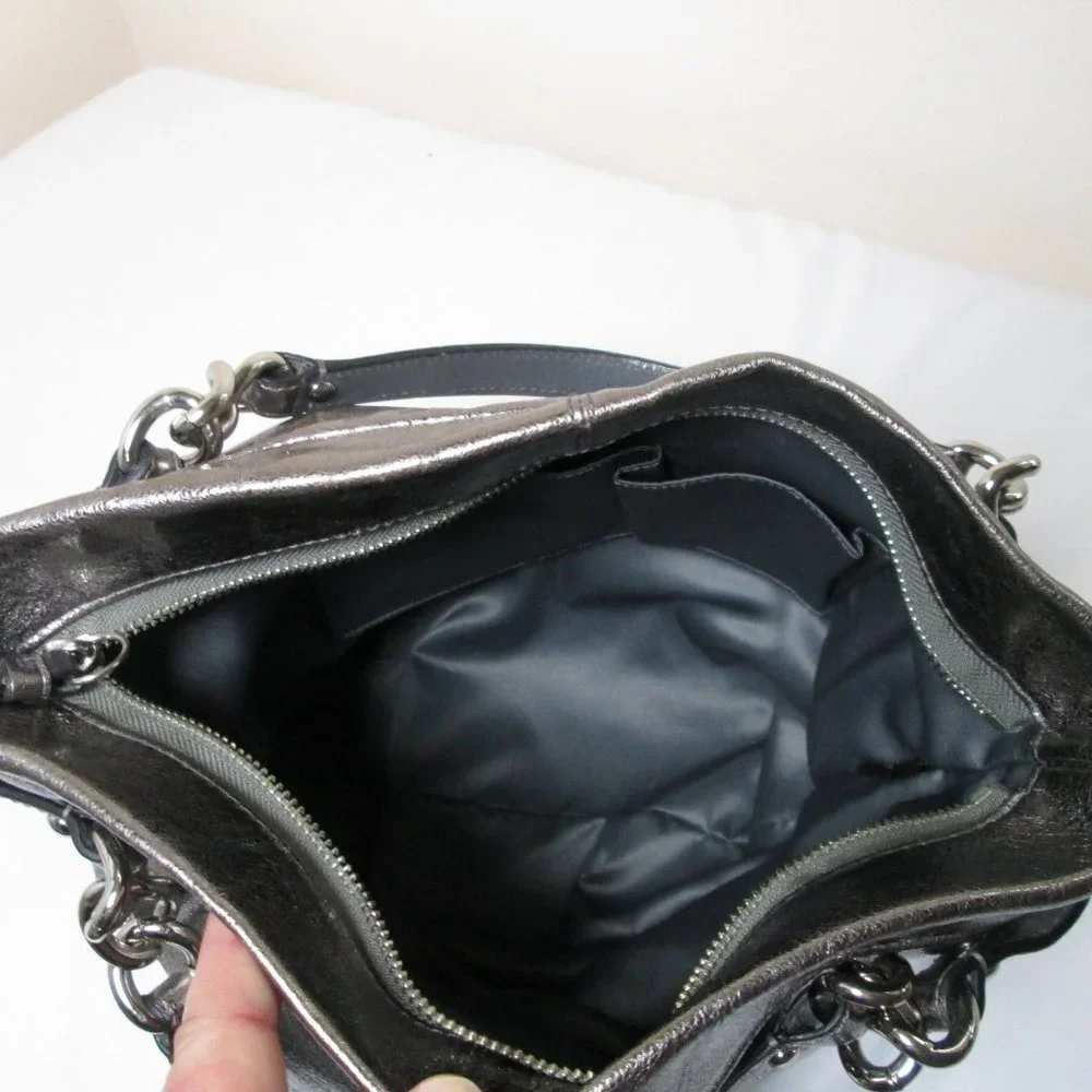 Coach Metallic Silver Hobo Purse No. L117B-F17166 Pre-owned Excellent Co… - Picture 9 of 16